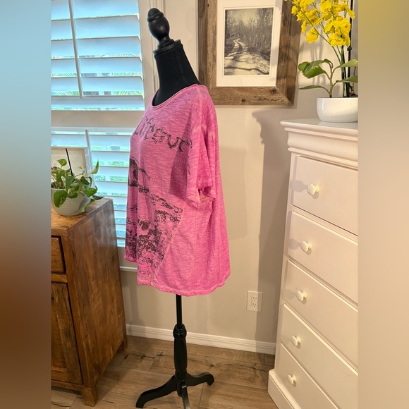 Magnolia Pearl
Magnolia Pearl Lifesurfer T in Allium top 1507 - Picture 4 of 11